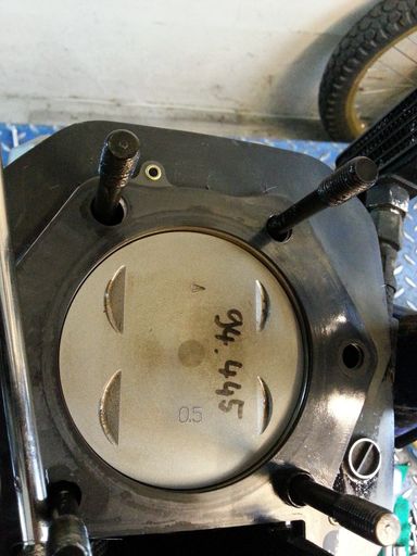 Suzuki DR 600 Dakar