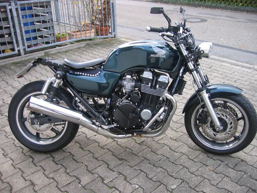 Mein erster Umbau
Honda Seven-Fifty
