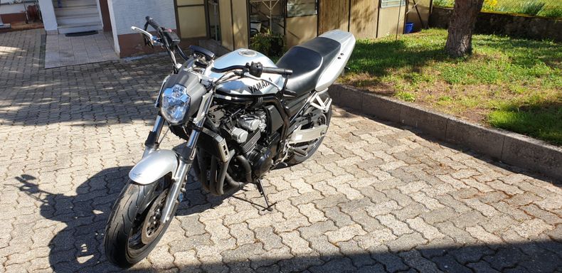 Yamaha FZS 6 Umbau